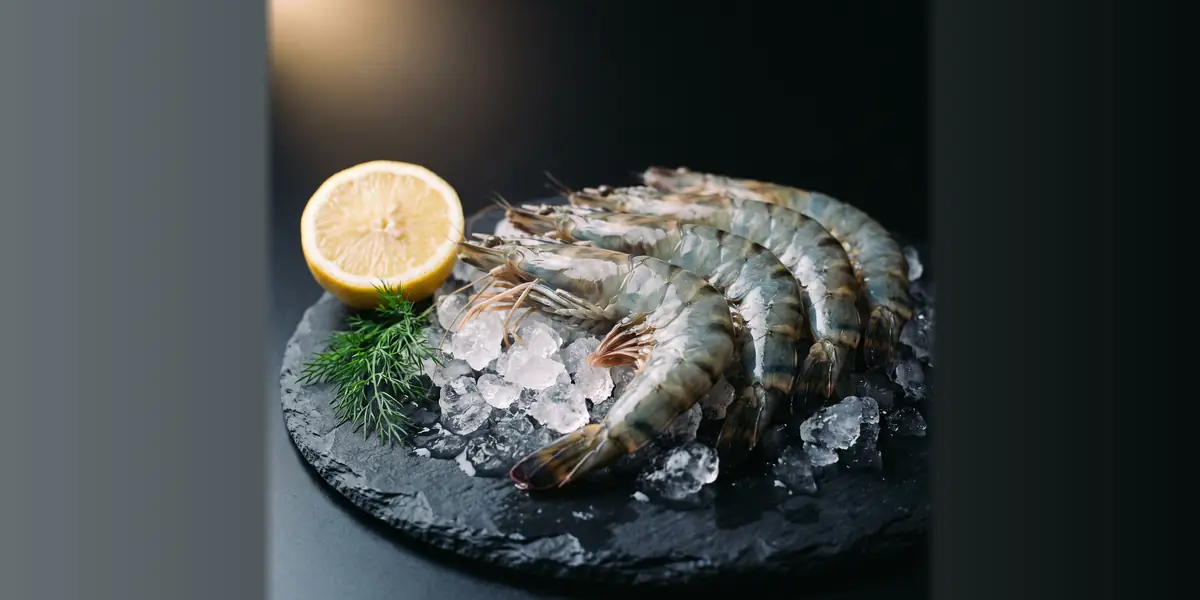 Gambas bio colossales de Madagascar, nettoyées et prêtes à cuire, livrées à l'île Maurice